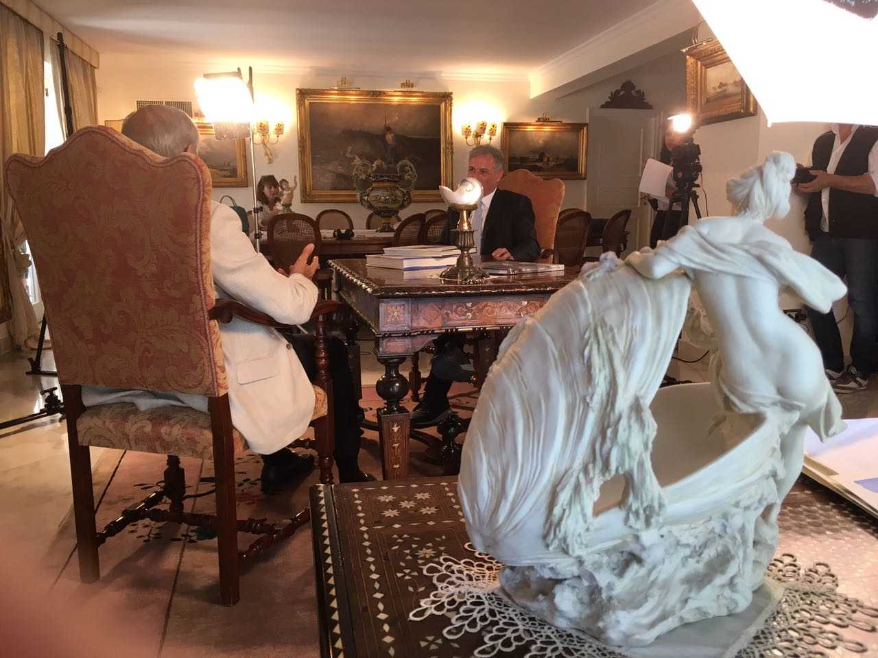 Tommaso-Dragotto-di spalle e Piero Muscari