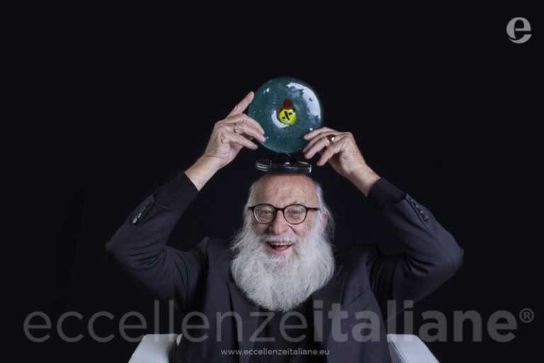 Michelangelo Tagliaferri con il premio di Eccellenze Italiane