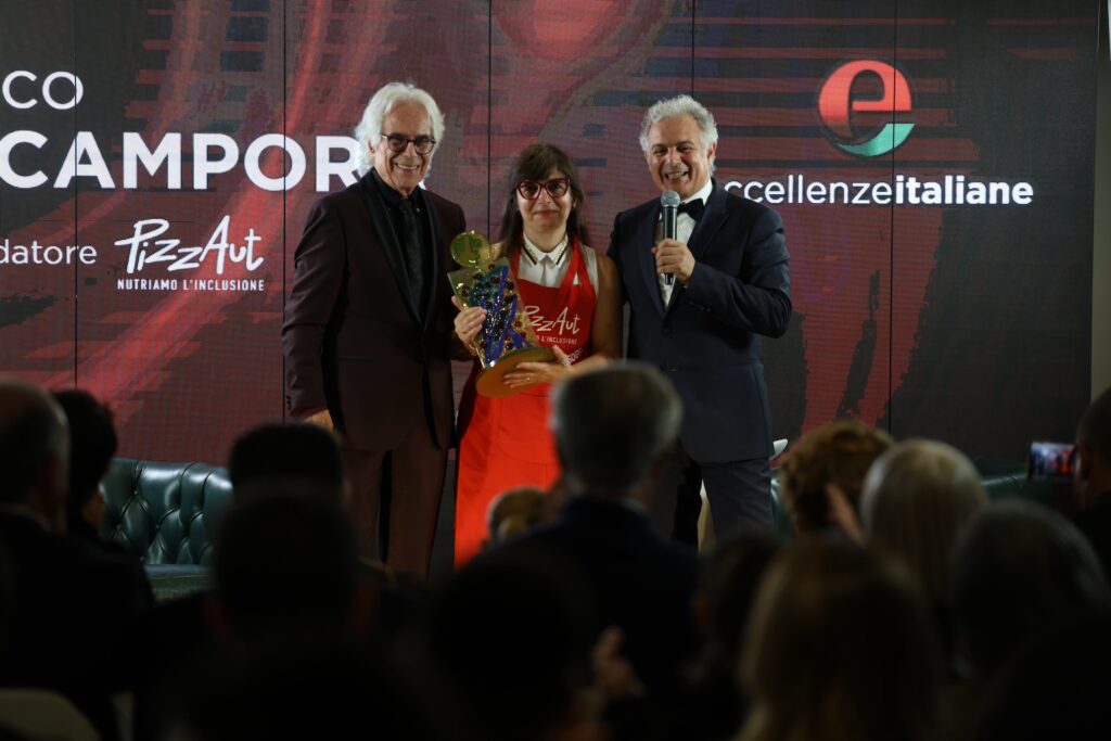 Stefania Del Cotto premiata da Tommaso Dragotto Eccellenze Italiane