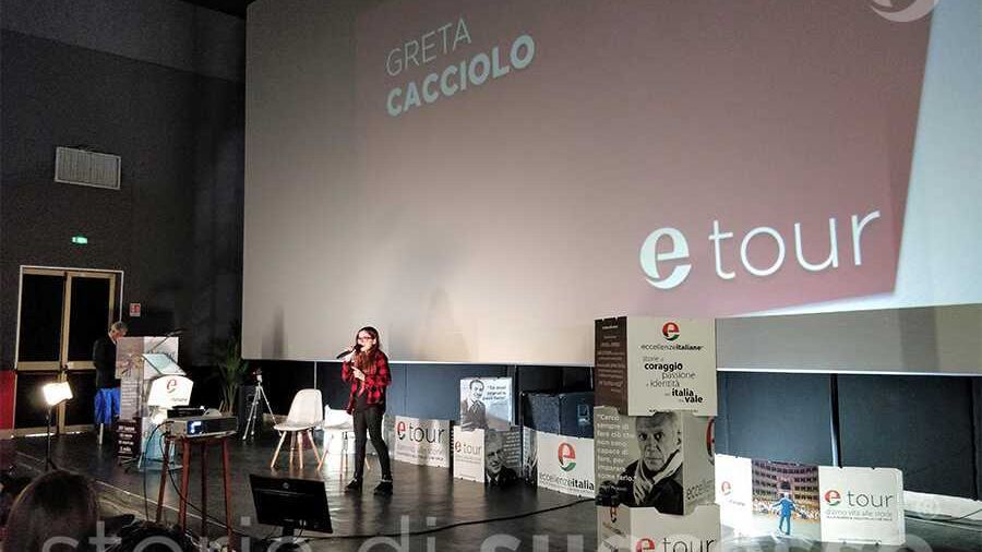 Greta Cacciolo - Vincitrice dello Zecchino d'Oro 2015 a etour Piraino.